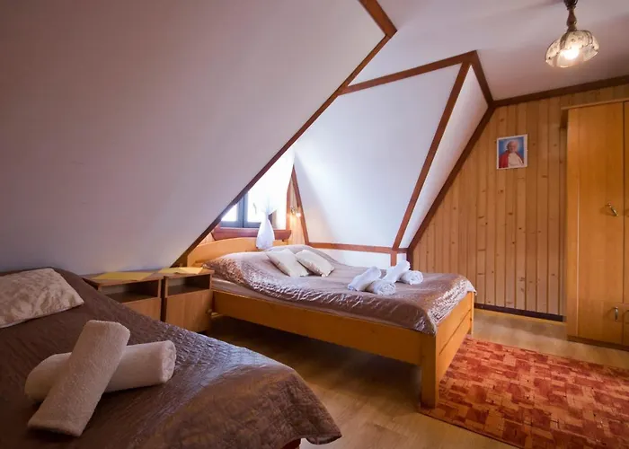 Δωμάτια σε οικογενειακή κατοικία Janka Gorny *