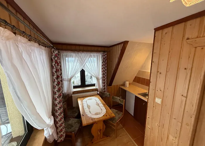 Δωμάτια σε οικογενειακή κατοικία Janka Gorny